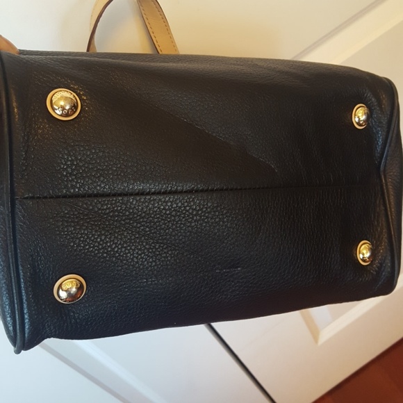 Priced to sell👜Michael Kors bag👜 - Picture 5 of 8